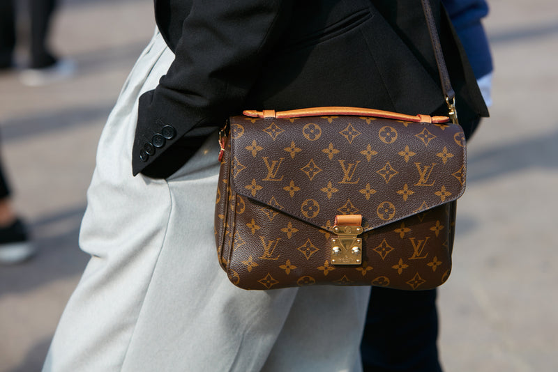 Believe it or not: Louis Vuitton caught selling fake Louis Vuitton